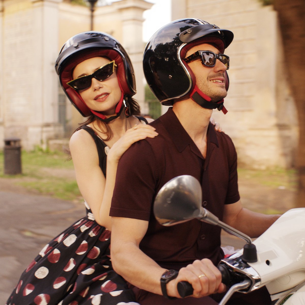 SILÊNCIO, EMILY ESTÁ INDO PRA ROMA! A parte 2 da 4ª temporada de Emily em Paris chega dia 12 de setembro.