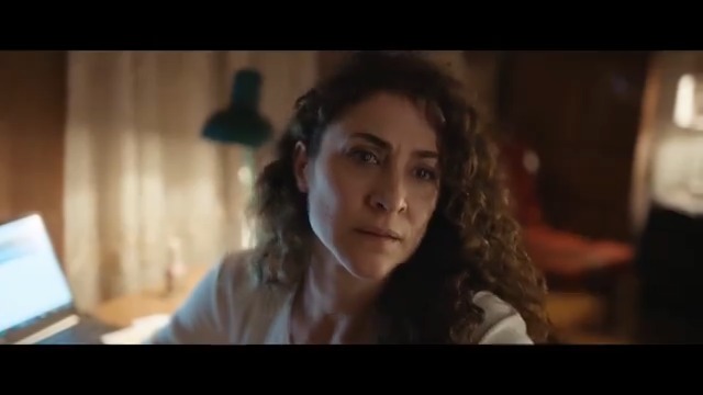 پیش‌پرده فیلم «هفت روز» با بازی ویشکا آسایش در نقش یک فعال حقوق بشر چهل‌ونهمین جشنواره بین‌المللی فیلم تورنتو در کانادا
