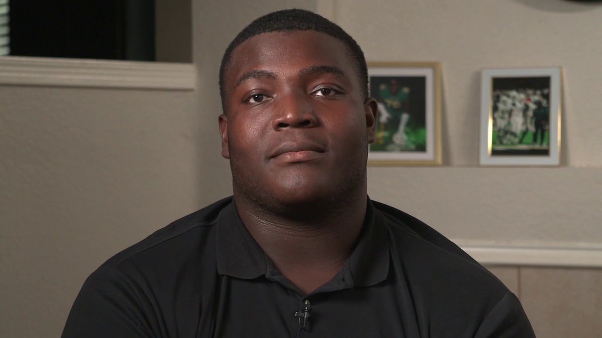 A true inspiration on and off the field. Overcoming health hurdles, this offensive lineman's story is one of resilience, humility, and community service. @jackbox DeSoto Football Texas UIL | #TXHSFB | #TexasFootballDays | #TFD24
