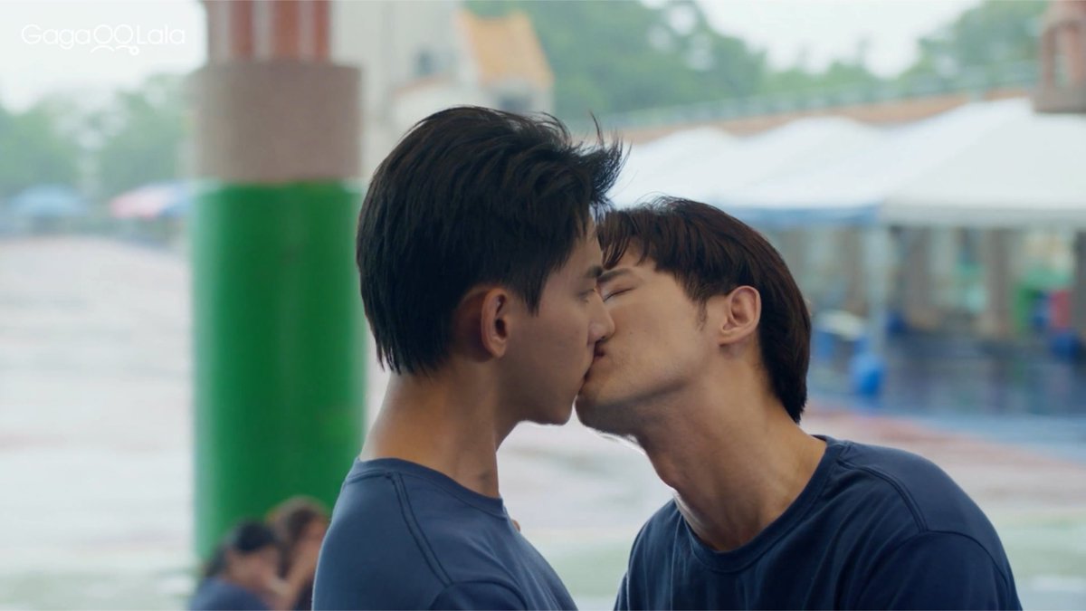 Sheng Wang dares to kiss Jiang Tian—only to be kissed back later on. Will this ignite something between them? #TheOn1yOne #某某 | Every Wed-Thurs at 8 PM GMT+8 on GagaOOLala. ▶️LINK: