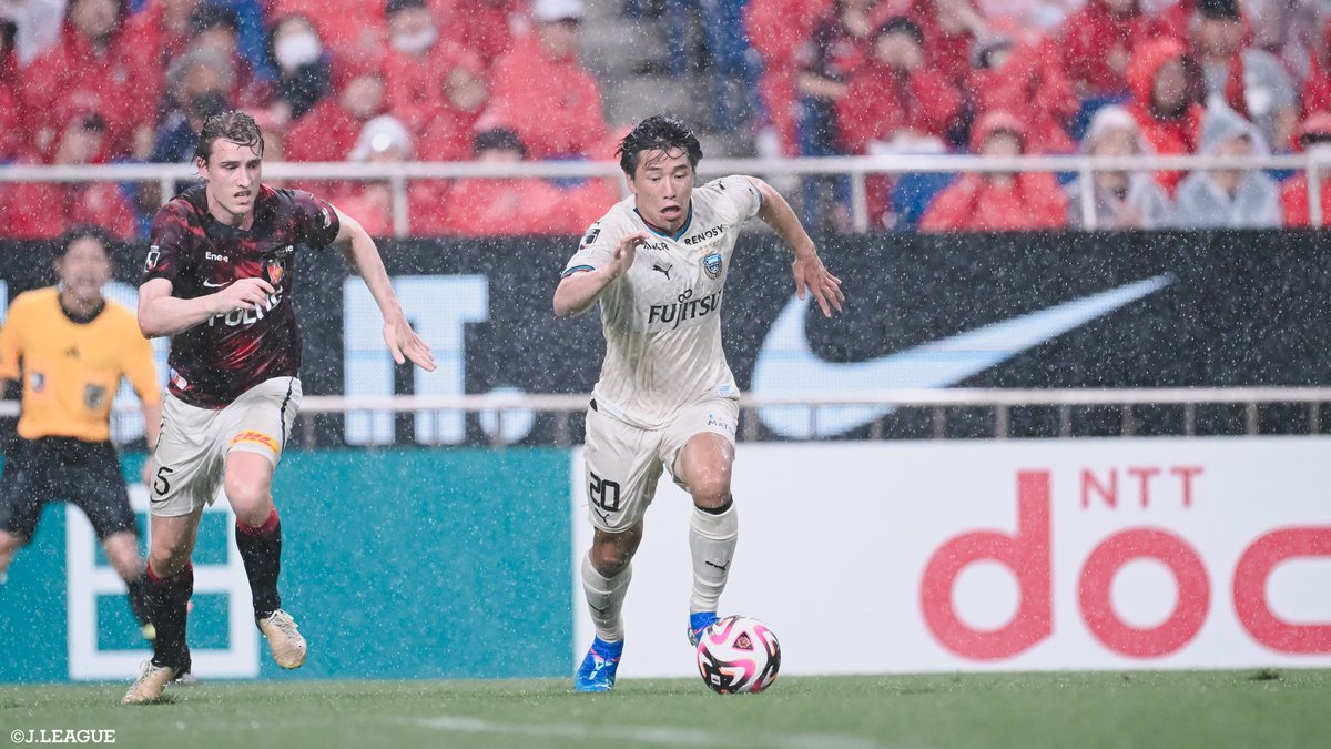 🗣️坪井慶介 「この選手はスゴい」 🗣️下田恒幸 「近年の日本代表にはいないタイプ」 相手DFも大雨もお構いなし! 川崎フロンターレ 山田新のパワフルな突破🔥 山田新 川崎フロンターレ #Jリーグ