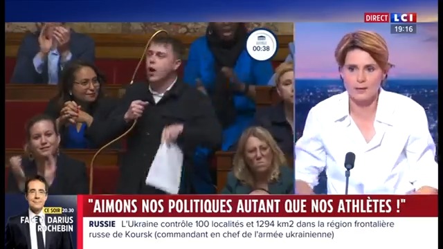 FOUREST EN LIBERTÉ. ▶️#Politique : “On peut faire une équipe avec des gens de la droite à la gauche républicaine, à condition qu’elles se détachent des mauvais joueurs de LFI. Personne ne veut être dans leur équipe.” Caroline Fourest #24hPujadas #LCI #La26 ⤵️