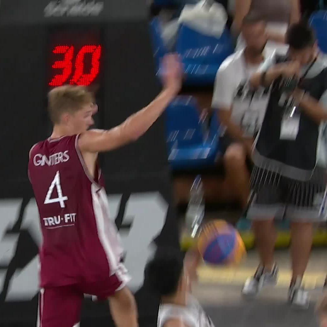 Faked him out worst than catfish! 🤩🇹🇭 #3x3U18