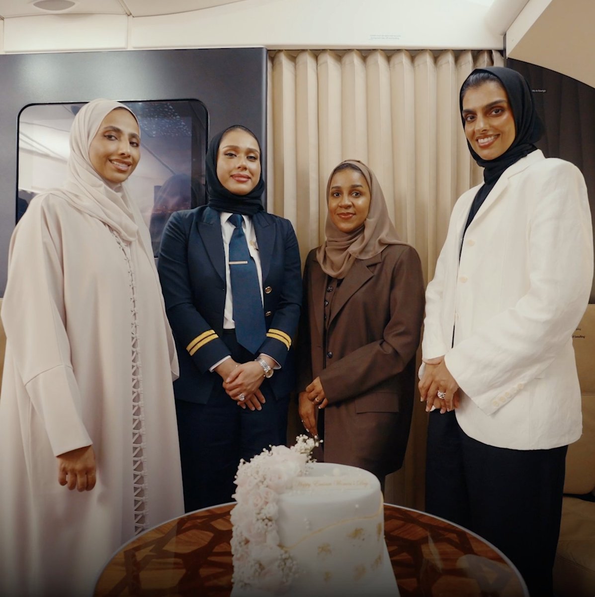 On Emirati Women’s Day, we celebrate the stories of the Emirati women who fly with us, inspiring the world from our homeland to every destination. Happy Emirati Women’s Day! 🇦🇪 #Etihad