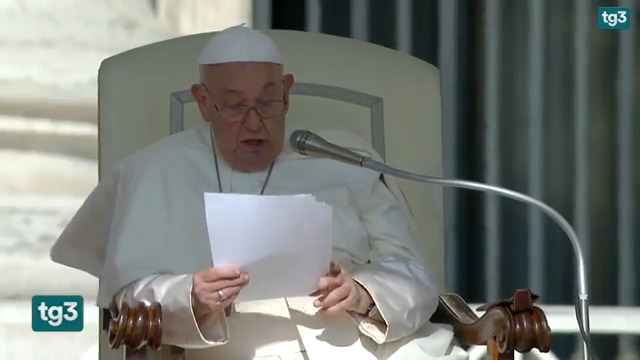 Il grido di Papa Francesco sui migranti: "Respingerli è un peccato grave. Non sono leggi restrittive a salvarli, servono accessi sicuri"
