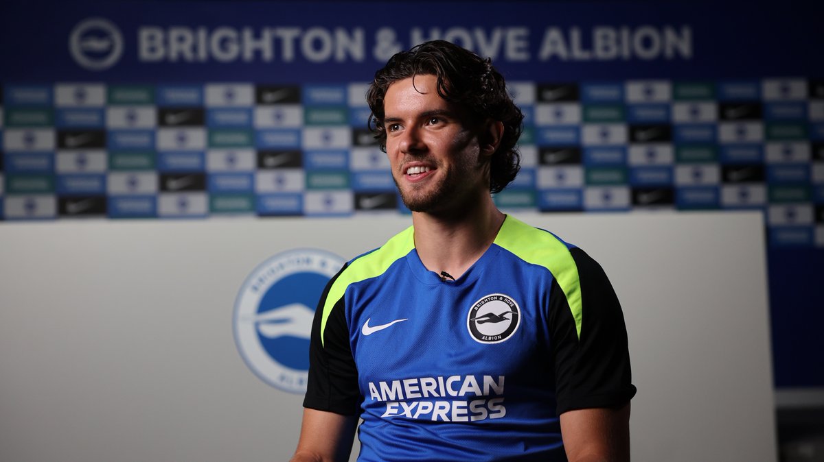 Ferdi's first interview as an Albion player! 🙌🍿