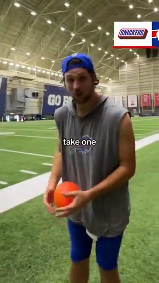 This is the 17ft. hoop challenge. 😂 SNICKERS | #BillsMafia