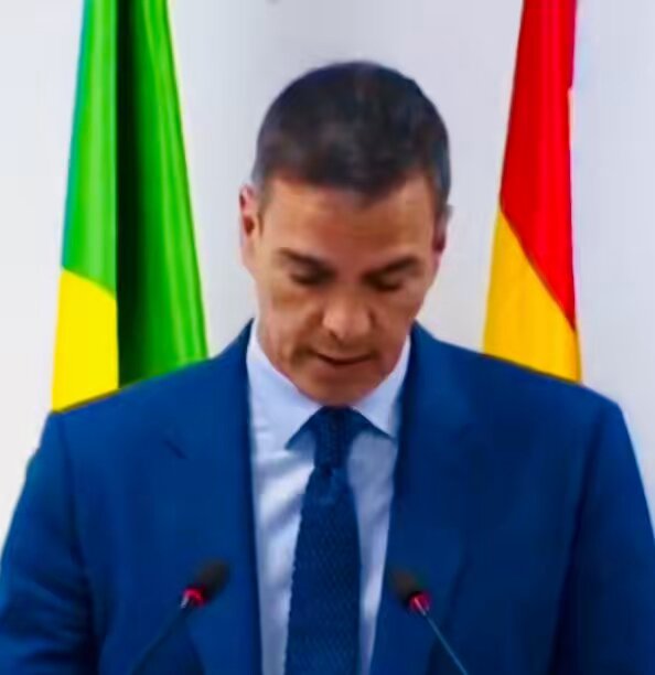 O sea, VOX y todos los que llevamos años pidiendo devoluciones masivas y controlar las fronteras ya no somos xenofobos ni racista?
