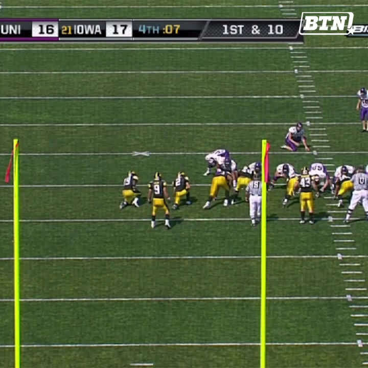 TBT 2 more days until Hawkeye Football so let’s revisit when Iowa ended the game with 2 blocked field goals to hang on to beat UNI back in 2009.