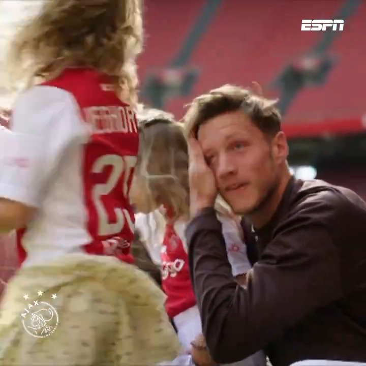 Een emotionele Wout Weghorst ❤️