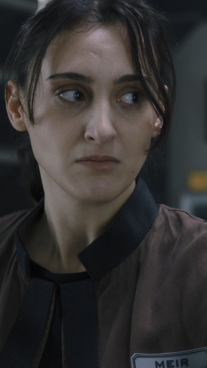 Will Kelly finally take control of herself? Or will this standoff end in tragedy? Stream a new episode of #TheArk on the @syfy app to find out!