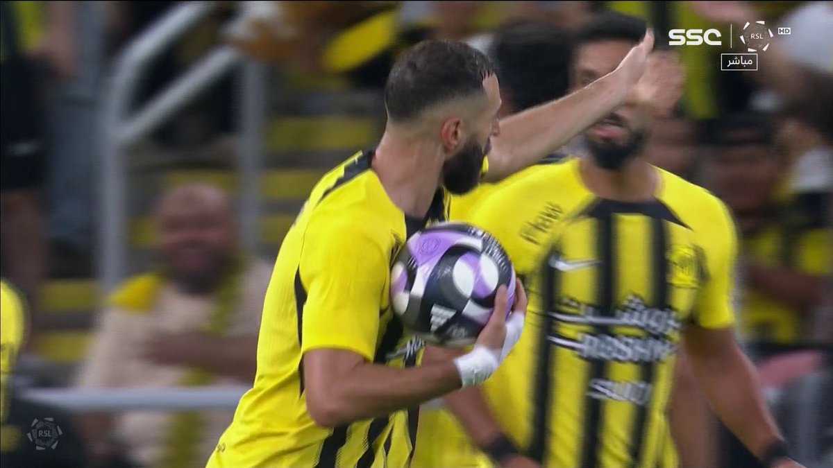 هدددددف!⚽ "كعب بنزيما" يعود بالاتحاد إلى المباراة ⚽️🔥 الاتحاد 1 × 1 التعاون #دوري_روشن_السعودي ⁧#الاتحاد_التعاون | #SSC