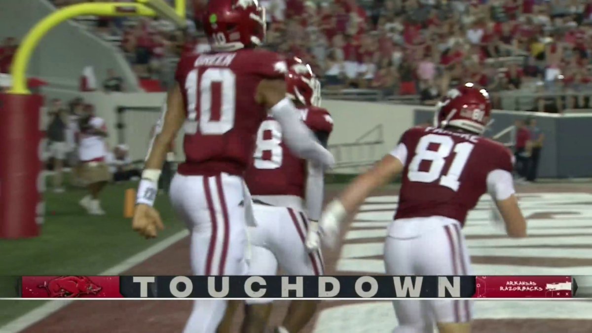 The only FBS team in the last 20 years to score a TD on its first 10 offensive possessions of a season: Arkansas Football 🐗 🤯