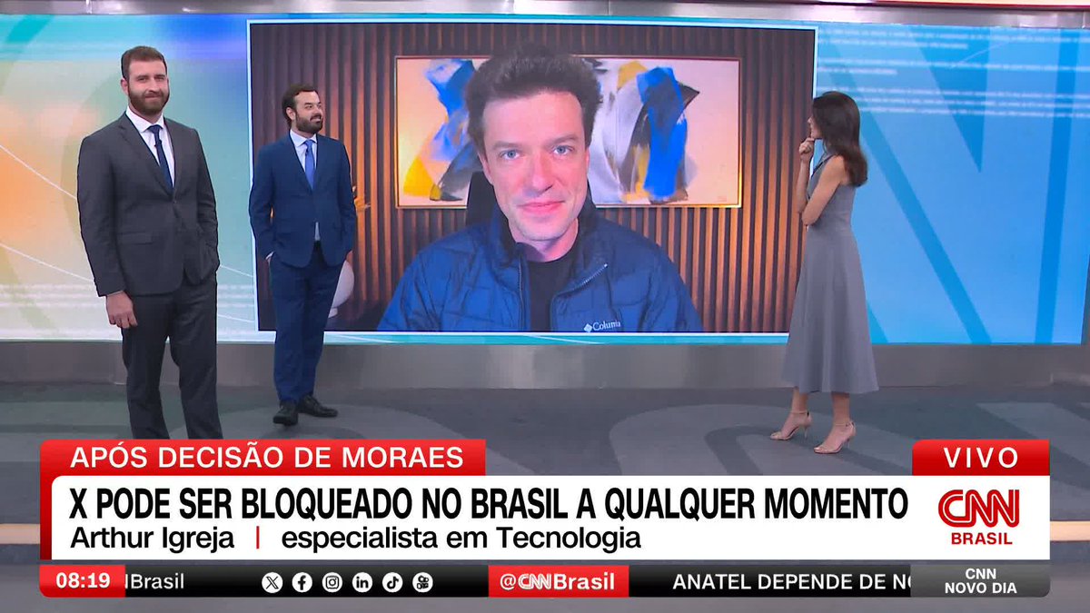 A plataforma “X” corre o risco de ser banida no Brasil após a punição de Alexandre de Moraes ser descumprida pelo bilionário Elon Musk. Segundo o especialista em tecnologia Arthur Igreja, a queda do X impactaria diversas áreas no Brasil, da comunicação à economia. #CNNNovoDia