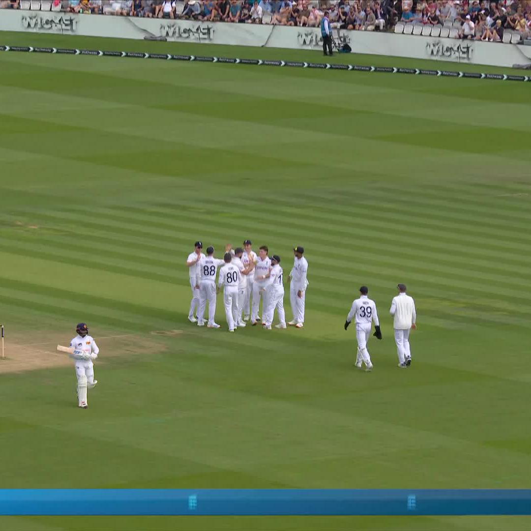 W 0 0 W...!!! - Matthew Potts on fire against Sri Lanka. ⚡