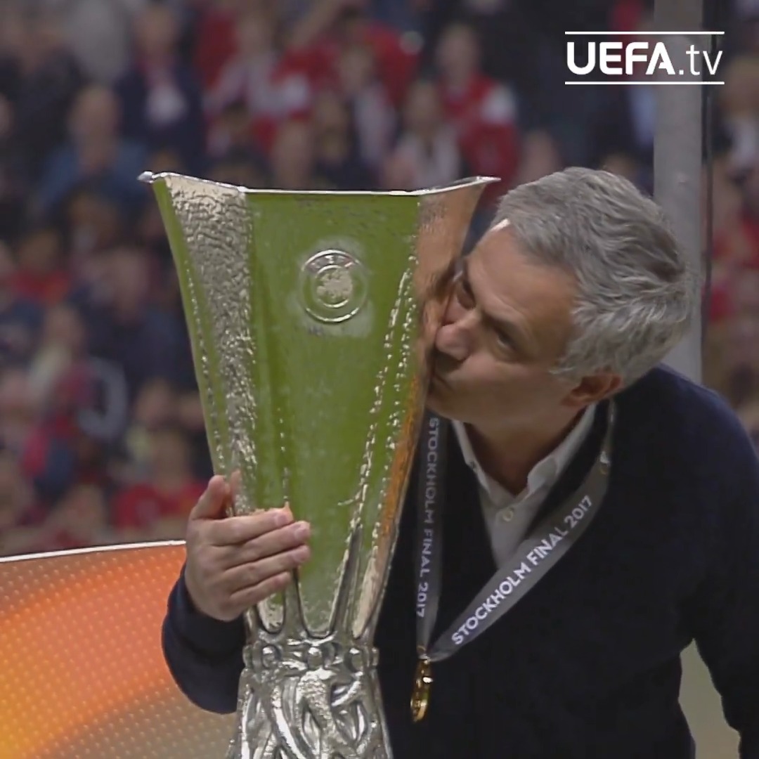 Mourinho reunites with Manchester United 🔜 #UELdraw