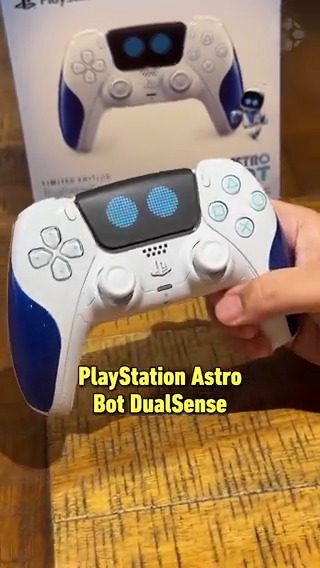 The Astro Bot PS5 controller is glossy AND matte!