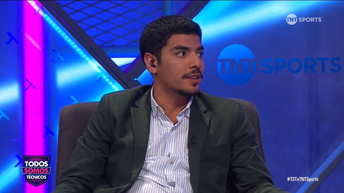 ⚽😂👏🏼 SEÑORES.... HAY CANTERA En pleno debate de #TSTxTNTSports, Felipe Cartagena opinó que el Cobreloa vs. Colo Colo es un clásico del fútbol chileno, por el historial de ambos en los ‘90. Claramente, el panelista es muy joven y no recuerda esos partidos, pero según sus palabras "el fútbol no parte cuando uno nace"... ¿Basó?
