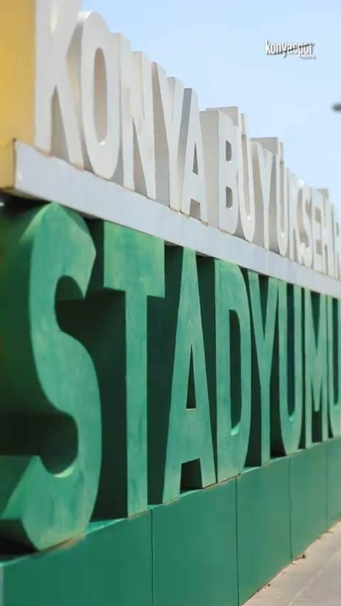 𝗛𝗔𝗭𝗜𝗥 𝗠𝗜𝗬𝗜𝗭? 🫵 Stadyum kapıları saat 17.15'te taraftarımıza açılacaktır. #Konyaspor 💚🤍 #KNYvKAY