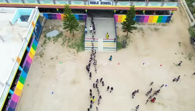 డిప్యూటీ సీఎం కొణిదెల పవన్ కళ్యాణ్ గారి జన్మదినోత్సవం సందర్భంగా కుప్పం కళాకారుడు పురుషోత్తం Purushotham వినూత్నంగా కుప్పం నోబెల్ స్కూల్ లో 800 పిల్లలతో Pawan Kalyan గారి ముఖచిత్రాన్ని ఆవిష్కరించారు. #HBDDyCMPawanKalyan