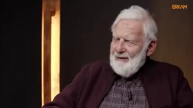 Sadettin Ökten ve Kemal Sayar'ın "Gönül Sadası" programını vakit buldukça dinlemenizi tavsiye ediyorum. Neyi kaybettiğimizi hatırlamamıza yardımcı olacak.