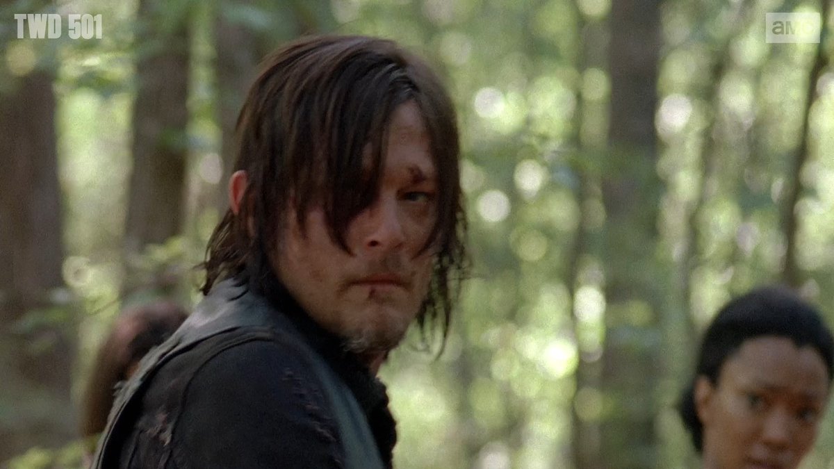Who knew hugs could be so dangerous... #TWDCaryl