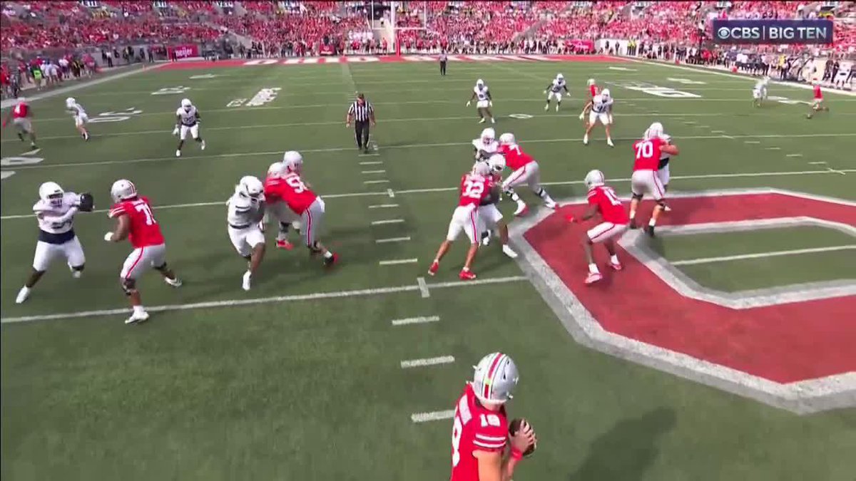This TreVeyon Henderson block was wild. What a hit.