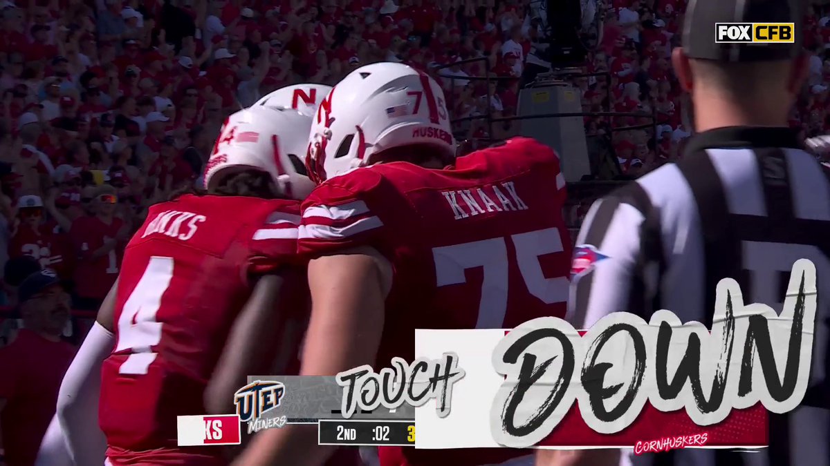 Dylan Raiola back shoulder pass to Jahmal Banks for the TD 😮‍💨 (via FOX College Football)