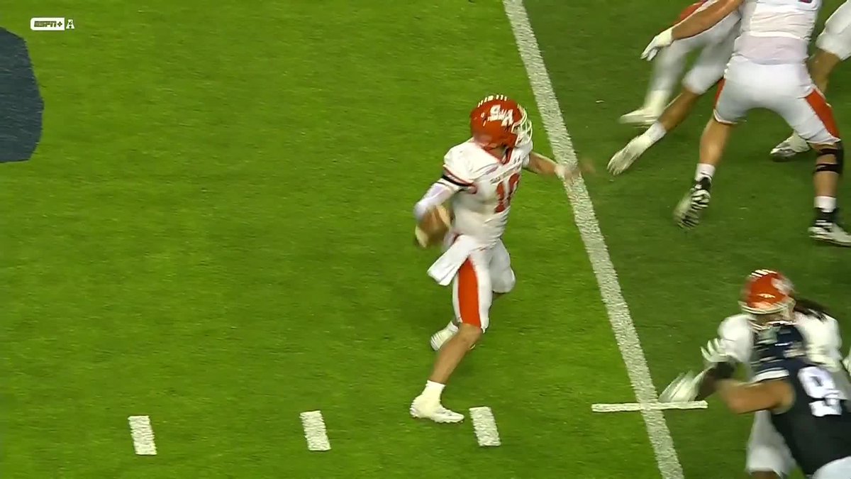 MY GOODNESS. Ife Adeyi is just different 😮‍💨 📺 - ESPN+ Sam Houston Football | #NoLimitsOnUs