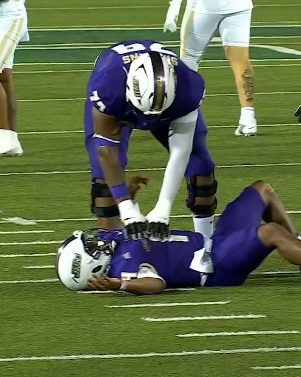JMU QB Alonza Barnett III with the early flop of the season 😅