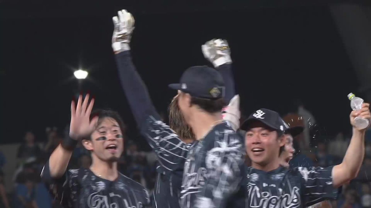 同点打の次は決勝打‼😭 🔥 今日4安打目‼✨ 埼玉西武 #元山飛優 選手のタイムリーヒットでサヨナラ勝利‼🙌 #seibulions 👇ライブ配信はこちら