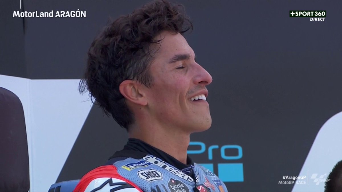 Marc Marquez attendait ça depuis longtemps 🤩 Un podium sur lequel il est tout en haut 🇪🇸 #AragonGP | #MotoGP