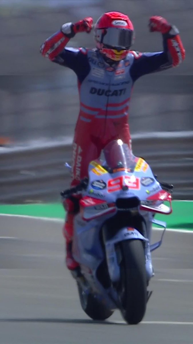 Comeback completed! ✅ It seems that Marc Márquez's magic is still there! 🪄 #AragonGP 🏁