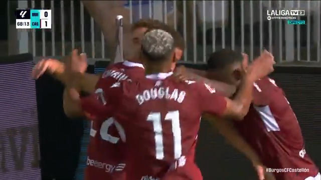 Ponla donde te apetezca, Alejandro. El golazo de 𝐂𝐚𝐥𝐚𝐭𝐫𝐚𝐯𝐚 en El Plantío. #LALIGAHYPERMOTION #LaCasaDelFútbol CD Castellón