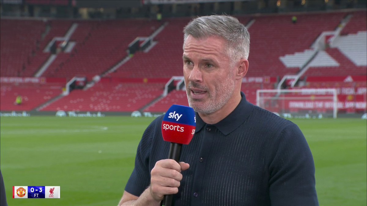 "Anybody could be in any different position making any run" Jamie Carragher says Manchester United still don't look like they have a style of play under Erik ten Hag ⚽