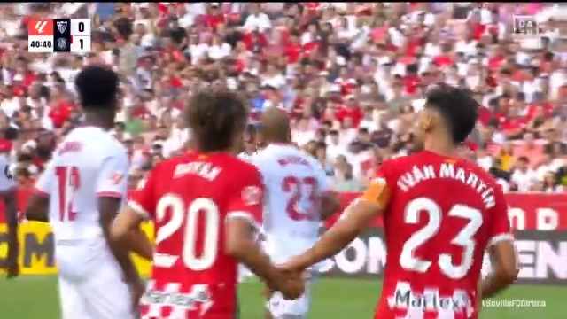 La velocidad y la visión de Miguel Gutiérrez. La perfecta colocación de Iván M. El gol del Girona FC con el que inició su conquista al Sánchez-Pizjuán #LALIGAenDAZN ⚽️