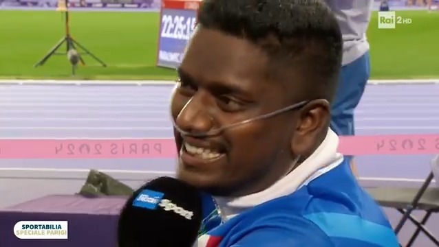 "Che devo di'? Dedico la vittoria a mia madre, a Roma, ar decimo municipio. Domani se vedemo. Questo è per tutta la nazione italiana e per i disabili a casa" Rigivan Ganeshamoorthy vince l'oro superando il record per 3 volte e regalandoci l'intervista più bella e divertente