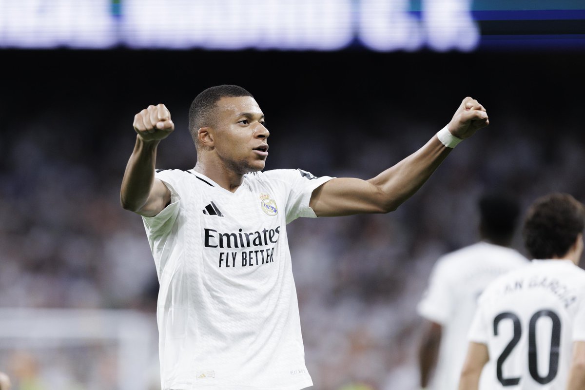 Sí, Kylian. Esto es REAL ✨ El primer gol de Mbappé en el Santiago Bernabéu. Su primer doblete. Su primera ovación 🔥 #LALIGAenDAZN ⚽