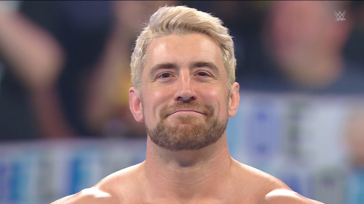 Say his name and he appears! The Denver crowd believes in Joe Hendry!! #NXTNoMercy