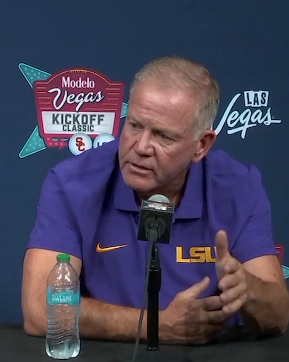 "I'm not doing a good enough job as a coach ... it's unacceptable for us not to have found a way to win this football game." Brian Kelly says he's "angry" with his team after the loss to USC.