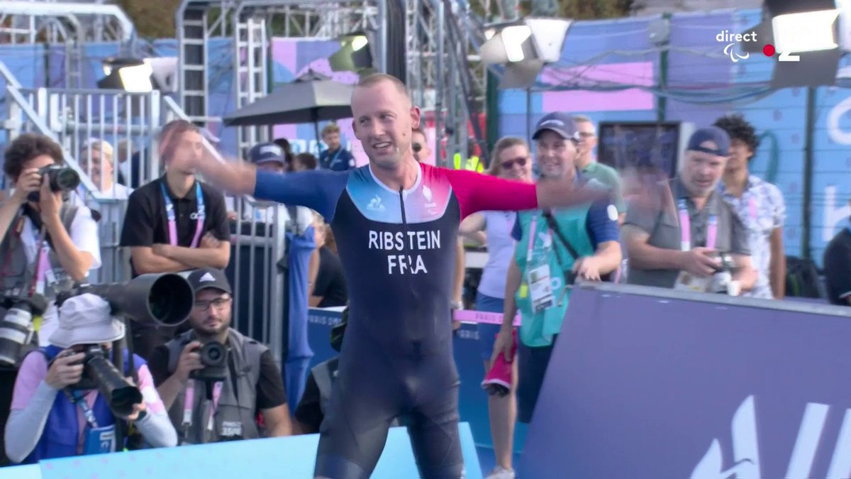 #paris2024 🤩🇫🇷 LE TITRE PARALYMPIQUE POUR JULES RIBSTEIN ! LE QUADRUPLE CHAMPION DU MONDE PTS2 EST CHAMPION PARALYMPIQUE ! MAGNIFIQUE JULES, POUR SES PREMIERS JEUX ! TU ES UN MONSTRE ❤️