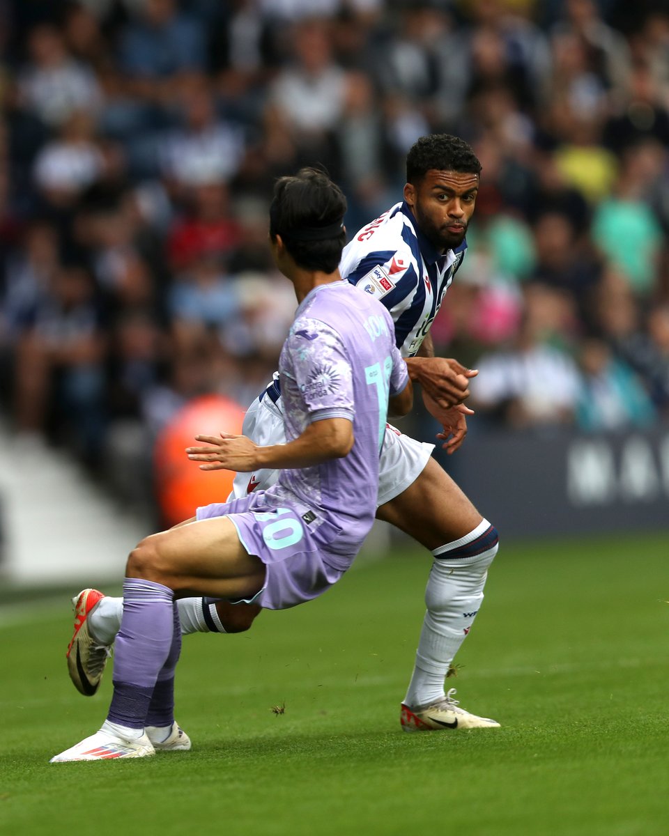 Timed to perfection. 😎 Darnell | #WBA