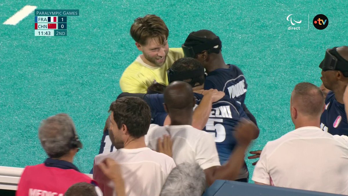 Khalifa Youme a inscrit ce but pour l'équipe de France de Cecifoot face à la Chine hier lors du premier match des Jeux Paralympiques ! 🇫🇷🤩 Récupération - Double contact - Petit pont - But. ⚽️ Tout ça sans voir, c’est très fort. 👏 🎥 francetvsport
