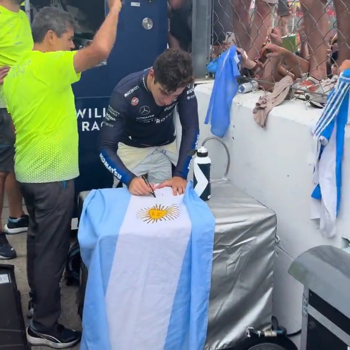VAMOS, FRANCO! Colapinto joins Argentinian fans after gaining six places in an impressive F1 debut 🇦🇷 #F1 #ItalianGP