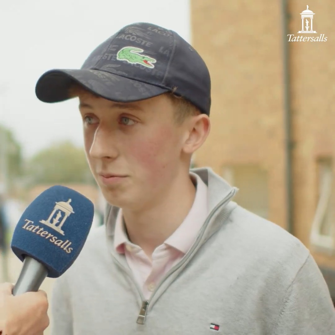 Phenomenal stuff. Ruairi Kilmartin, 15 years old, bought a Dark Angel foal for €7,000 and today sold it for 70,000gns to Paul Corrigan at the #TattsSomerville Yearling Sale. Well done, Ruairí 👏