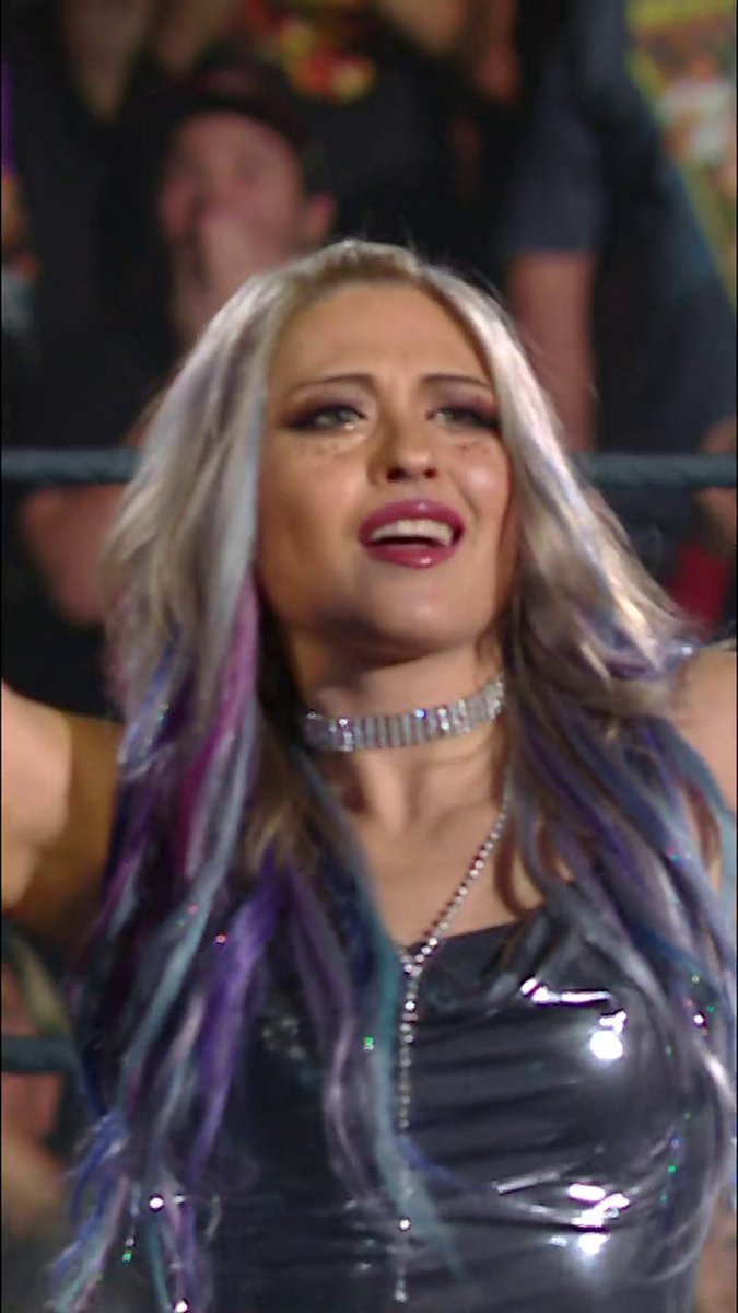 Business just picked up. GIULIA = ジュリア has arrived in #WWENXT! #NXTNoMercy