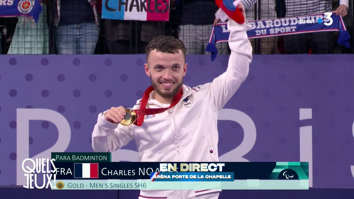 #Paris2024 | 🇫🇷🥇La joie et la fierté de Charles Noakes sur la première marche du podium après avoir décroché l'or paralympique !