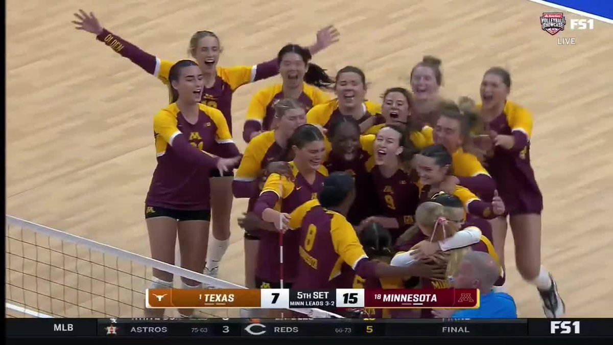 UPSET ALERT 🚨 Minnesota Volleyball takes down No. 1 Texas in 5 sets ‼️‼️