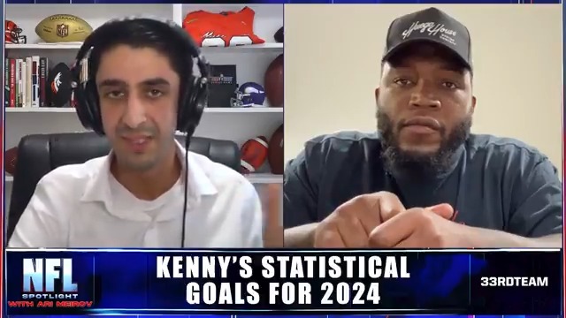 🚨"NFL Spotlight" with #Packers DT Kenny Clark—one of the league's most underrated DTs. Timestamps: (0:25) Intro (1:49) START OF KENNY CLARK INTERVIEW (2:25) What GM Brian Gutekunst said about Kenny... (3:58) Going from Cali kid to Green Bay (5:35) Starting career with Packer legends (7:52) Entering Year 9 at 28. (9:42) Leader and mentor role. (10:42) Why is Kenny so under-appreciated? (12:23) Double-digits sacks in 2024? (13:30) Getting a 3rd NFL contract this offseason. (14:57) Playing in Brazil on Friday night (15:43) Playing Eagles with no Jason Kelce (16:30) Expect Eagles to still tush-push? (17:03) Toughest OL to go up against (18:09) Thoughts on potential 18-game schedule (19:45) Who Kenny thinks should be in the spotlight next. (21:06) Wrap-up + Packers 2024 outlook (26:19) NFL holdout updates PODCAST LINKS: — Apple: — Spotify:
