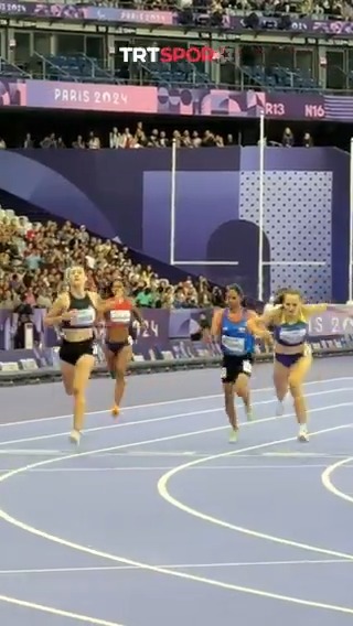 🥈 19 yaşında Türk atletizmine bir dünya rekoru, bir gümüş madalya kazandırdı. 🇹🇷 Aysel Önder. Bugünün gururu, geleceğin umudu. #TRTSporDijital